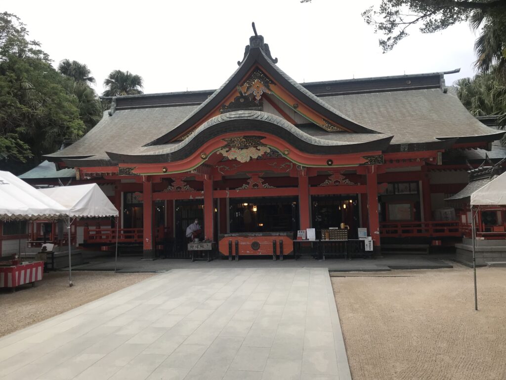 青島神社本殿