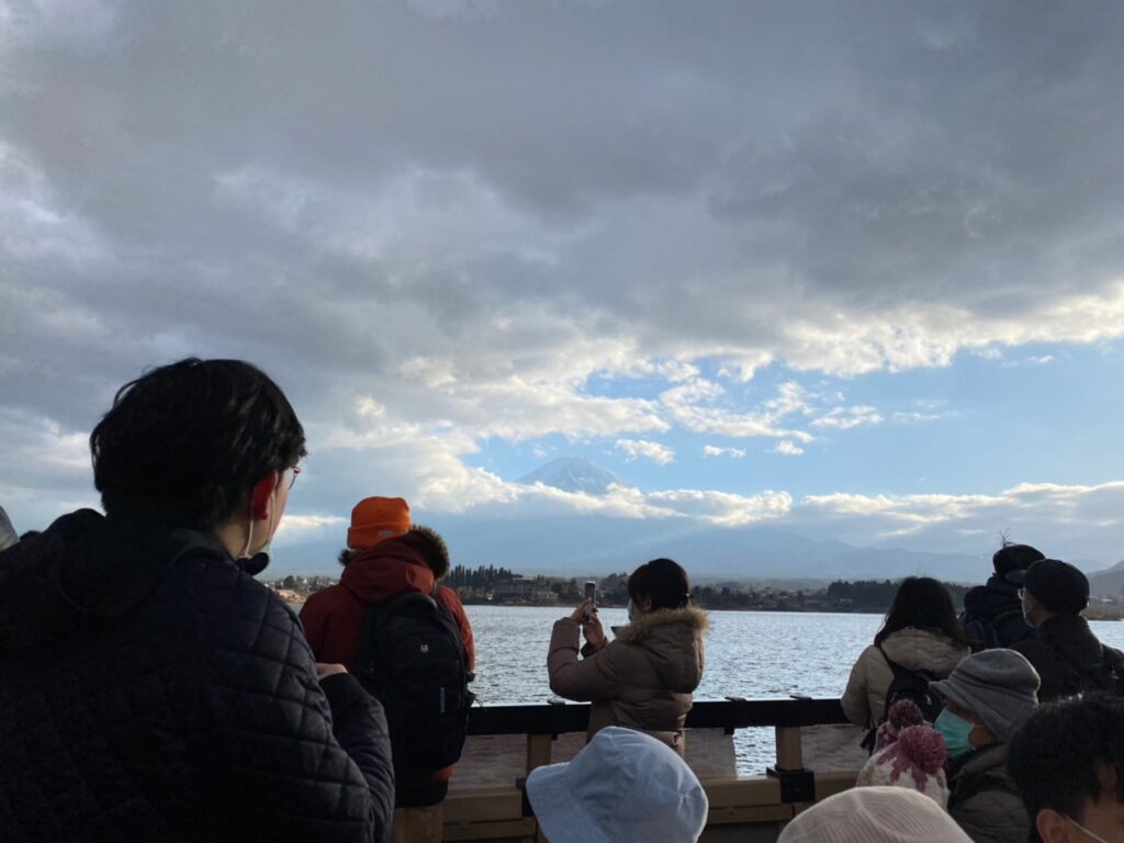 遊覽船-天晴(あっぱれ)-富士山
