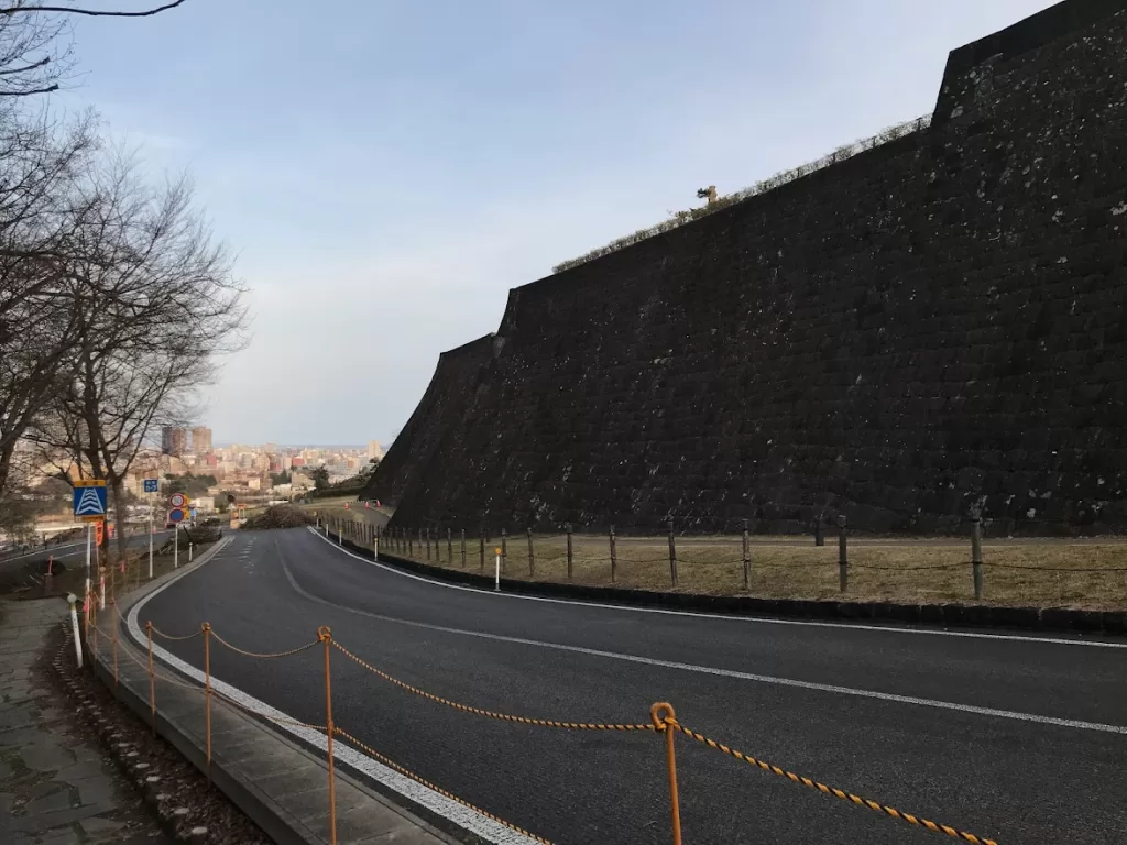 仙台城跡往仙台市博物館