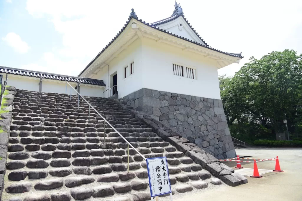 山形城 二ノ丸東大手門